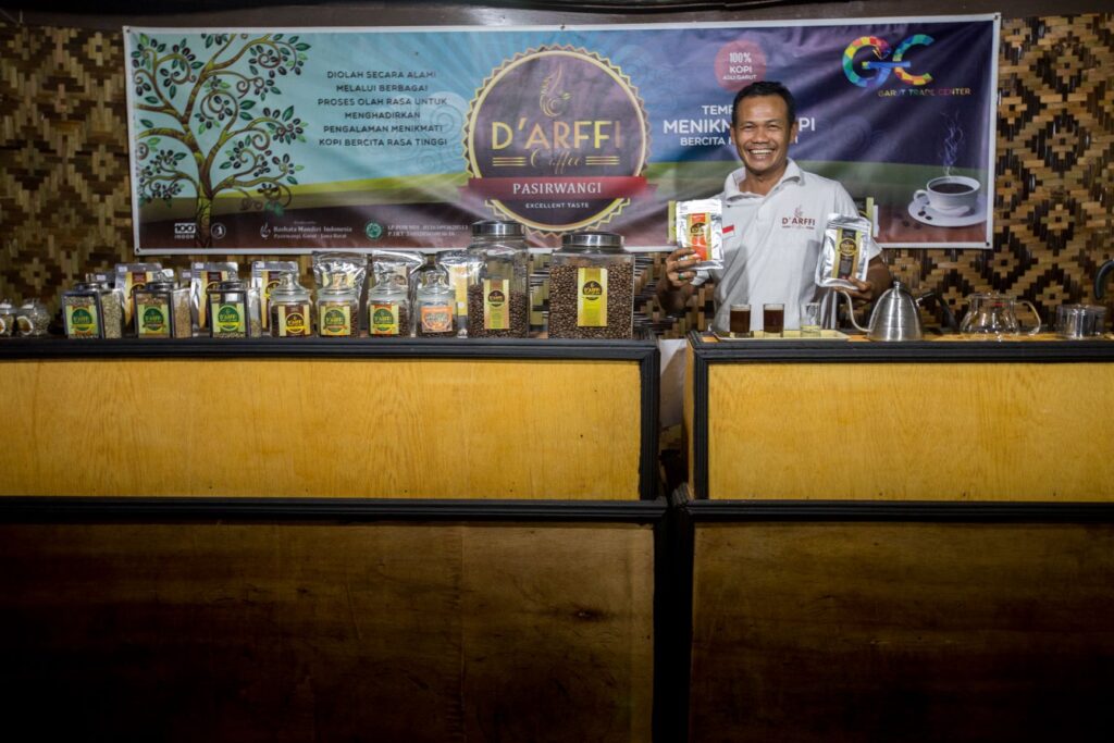 Coffee Planting: Internationally Acclaimed PasirWangi Coffee Improves Farmers’ Welfare